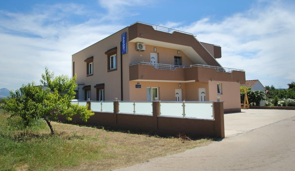 Ana&Marija Appartement Kaštela Buitenkant foto